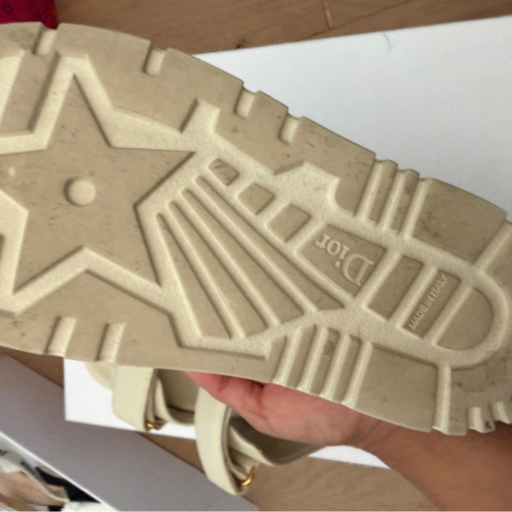 Dior Dioract Lambskin slides. - Picture 7 of 8